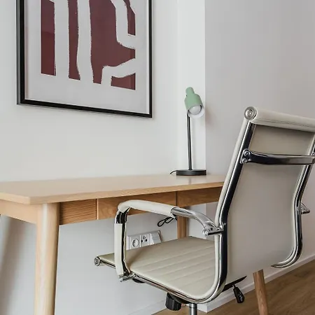 Blueground 7 Furnished Close To Offices Prg-29 Διαμέρισμα